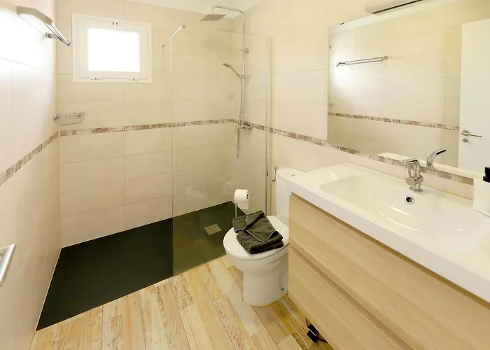 Bella, Modern 4 Bed * 플라야블랑카