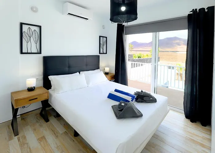 Bella, Modern 4 Bed بلايا بلانكا