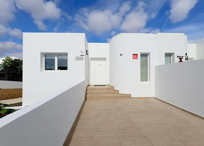 Bella, Modern 4 Bed بلايا بلانكا